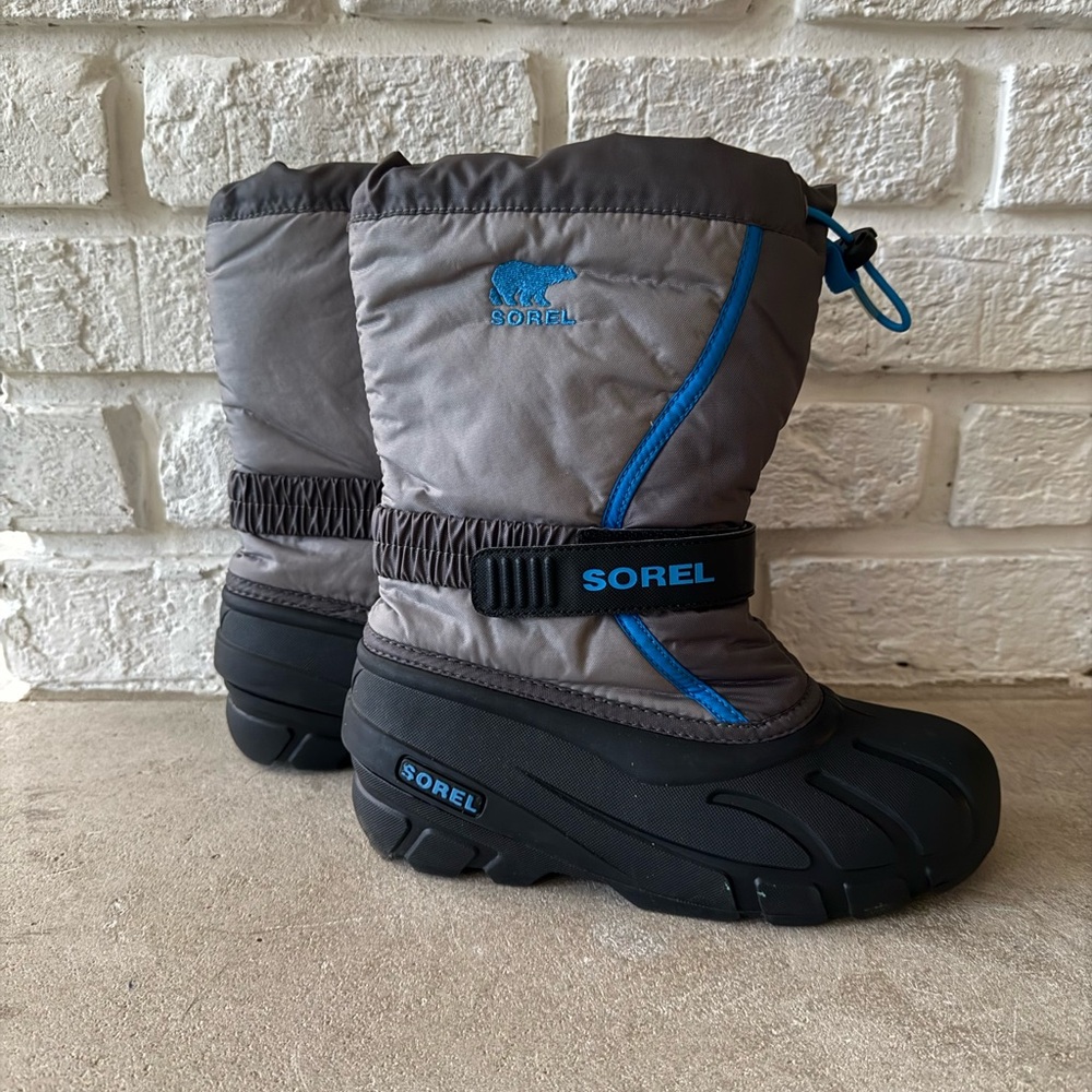 Sorel Black and Gray Snow Boots with Blue Trim